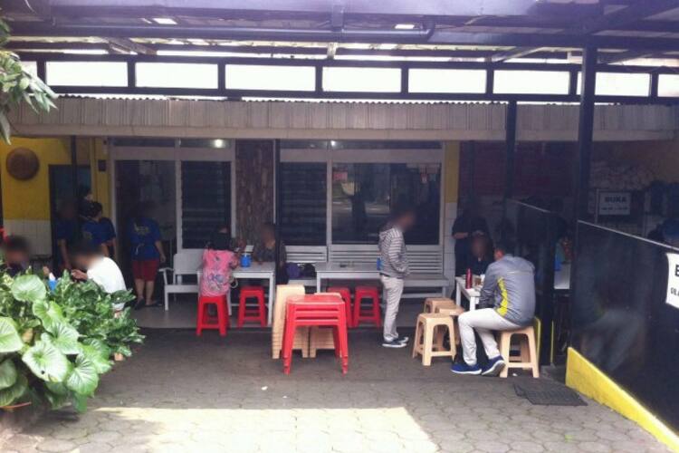 Lotek Mahmud Cicendo Bandung